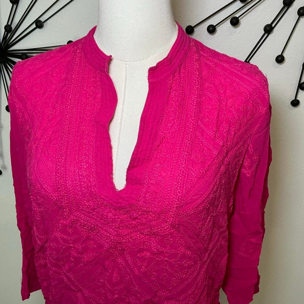 Chico’s Pink Embroidered Tunic Blouse Size 1 Boho Split Neck 3/4 Sleeve - Picture 2 of 4